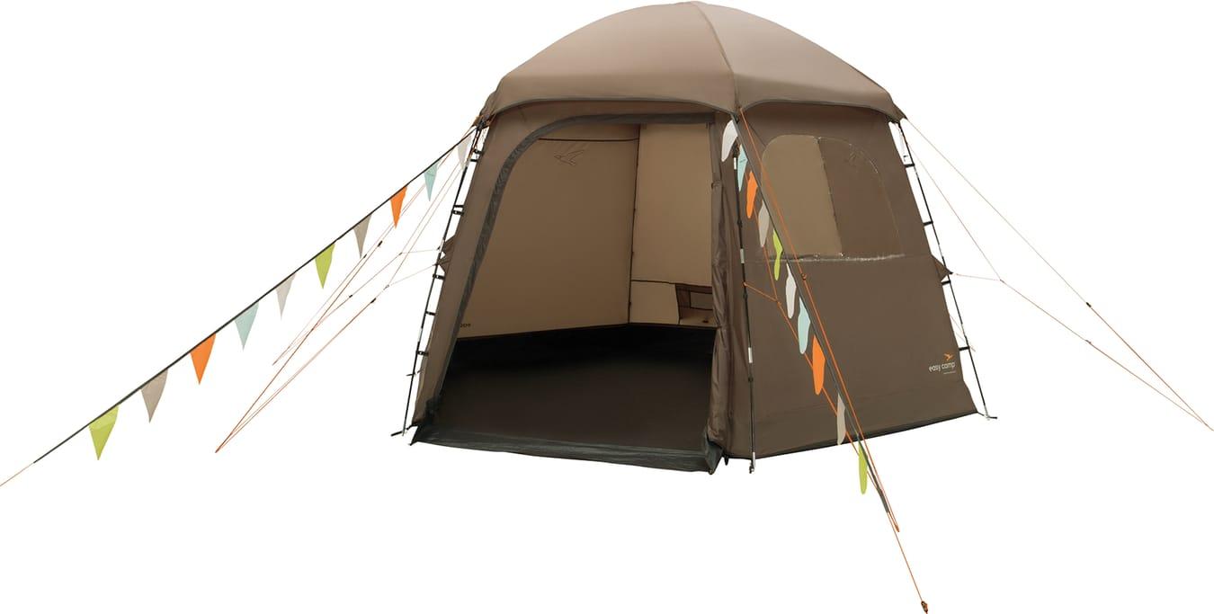 Easy Camp Sandland Yurt kuppeltelt i sandfarge med vimpler